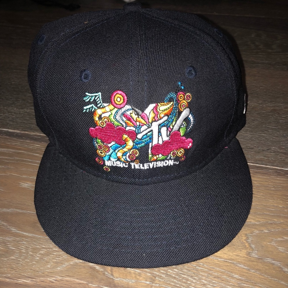 MTV hat